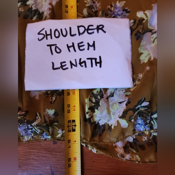 ASOS DESIGN Pleated Wrap Maxi Dress with Tie Waist in Green Floral - Picture 9 of 12